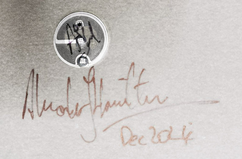 Artwork NFC authentication tag