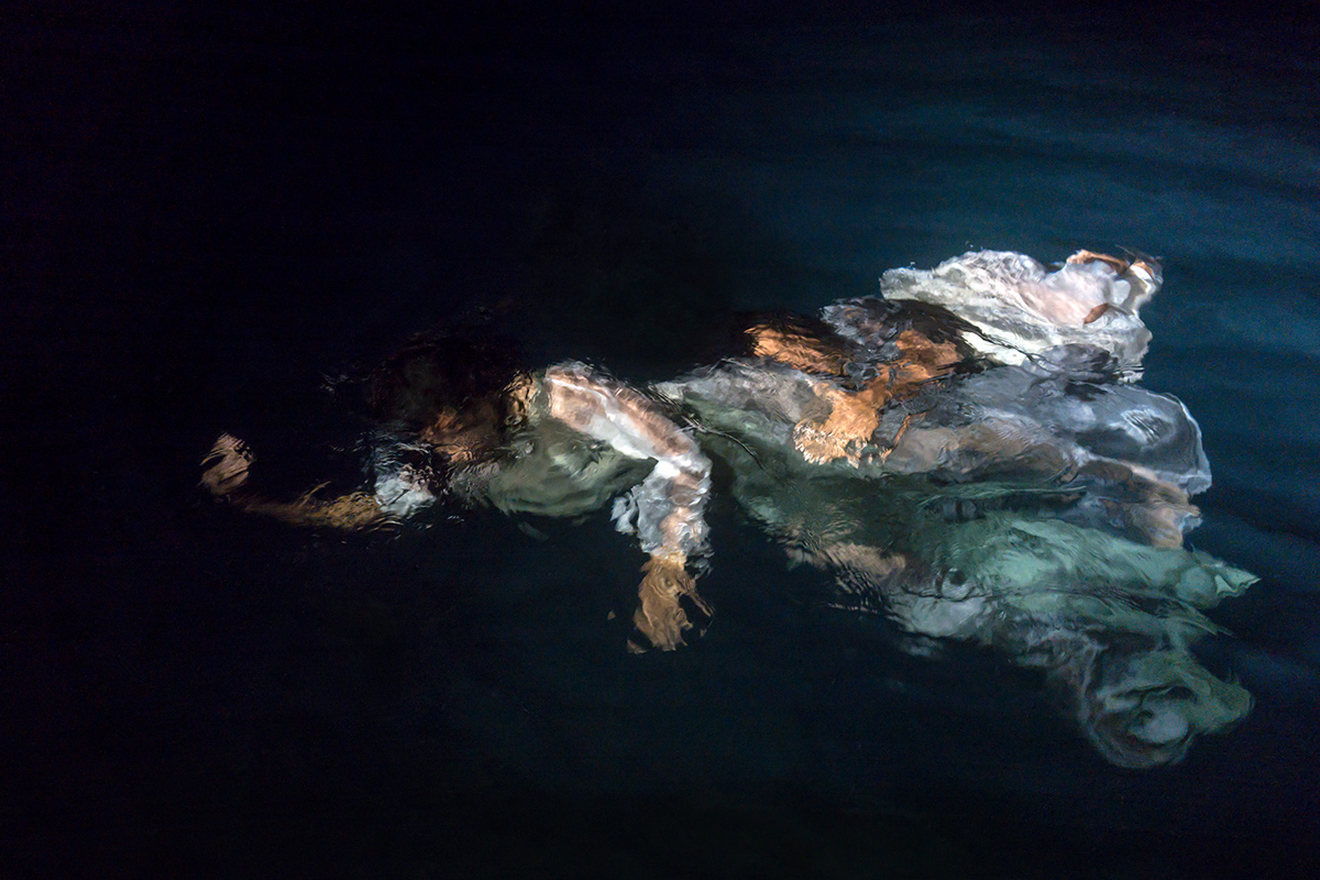 underwater figurative artist explore the potential of working offshore in the open ocean